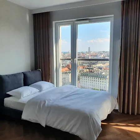 アパート 15 Pietro Sokolska 30 Towers - Klimatyzacja - Lux - Parking - Sauna - Gym- And The View In カトヴィツェ