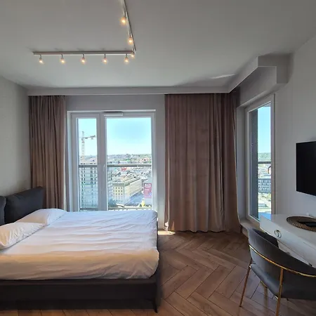 15 Pietro Sokolska 30 Towers - Klimatyzacja - Lux - Parking - Sauna - Gym- And The View In *