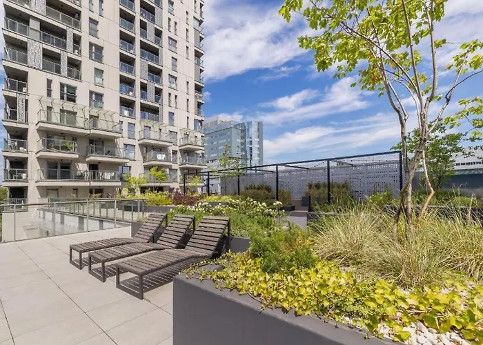 15 Pietro Sokolska 30 Towers - New - Lux - Parking - Sauna - Gym- And The View In Apartmán Katovice